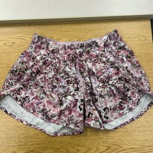 Lululemon Track that shorts